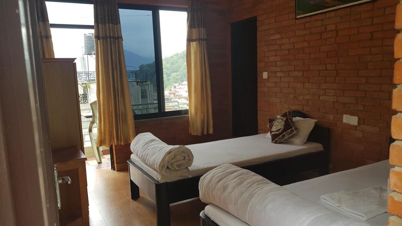 Little Pilgrim Lodge Pokhara Exteriör bild